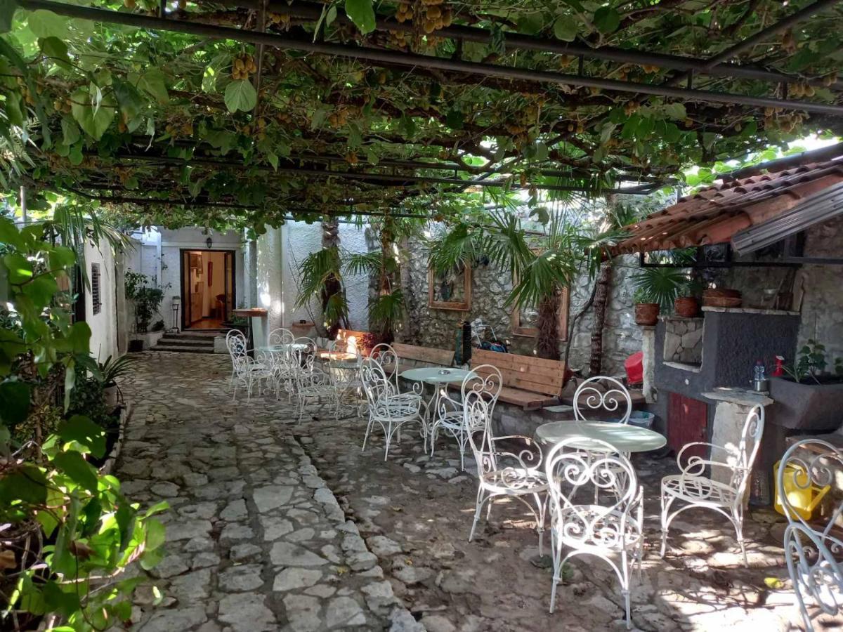 Heart Of Old Town Guesthouse Podgorica Zewnętrze zdjęcie